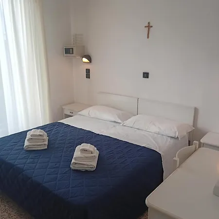 Otel Mira Rimini