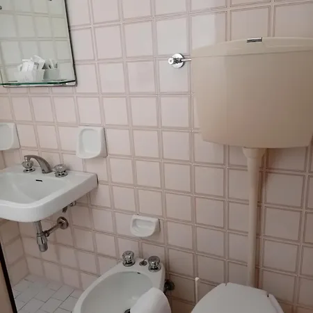 Mira Otel