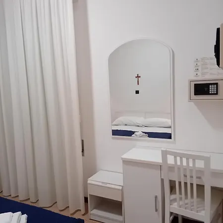 Mira Otel 2*