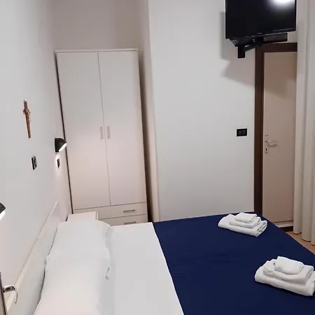 Mira Otel