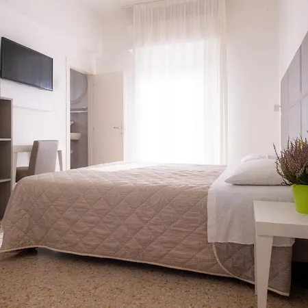 Silver Rimini
