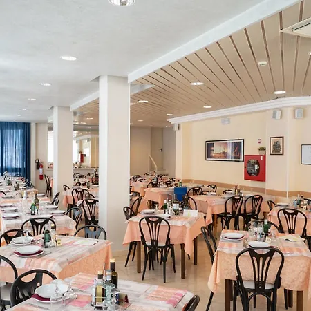 Hotel Cristina 3*