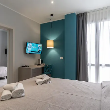 Cristina Hotel 3*