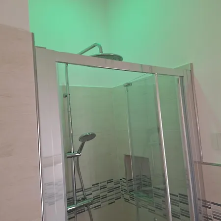 Al Piano Terra Con Ingresso Indipendente, Vicinissimo Al Mare Apartamento Rímini