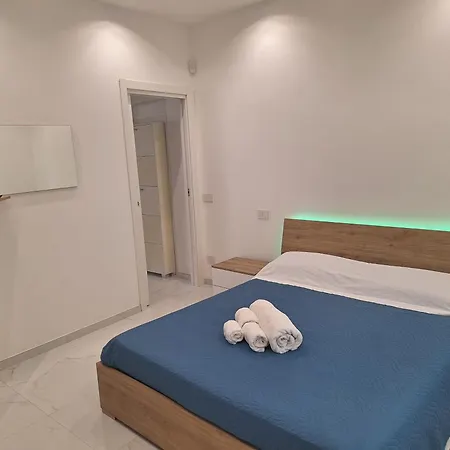 Al Piano Terra Con Ingresso Indipendente, Vicinissimo Al Mare Apartamento *