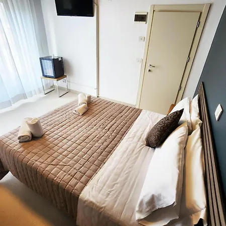 Dinkli Otel