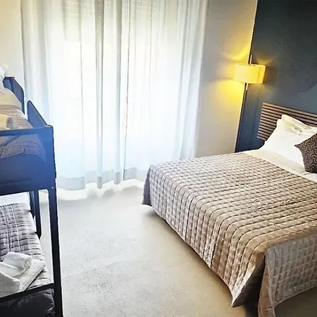 Otel Dinkli