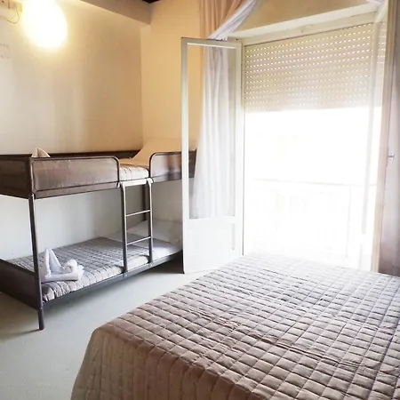 Dinkli Otel