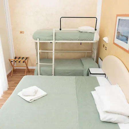 Adriatica Sul Mare Hotel
