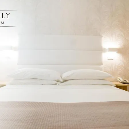 Constellation Hotel