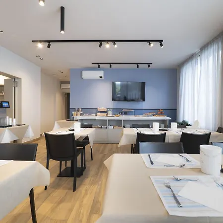 Global Hotel 3*