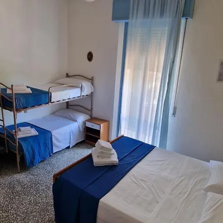 Clara Hotel