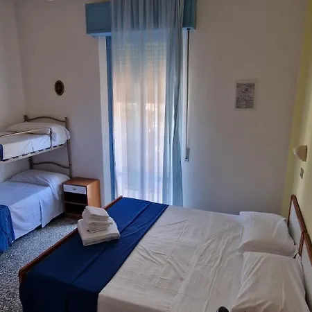 Hotel Clara