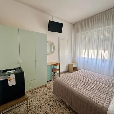 Dinkli Otel Rimini