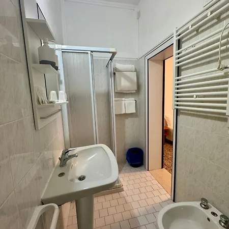 Otel Dinkli 3*