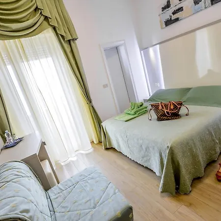 Corinna Hotel 3*