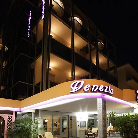Venezia Hotel 3*