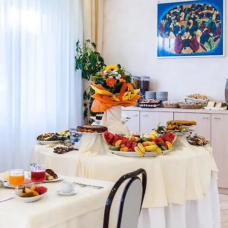 Hotel Corinna