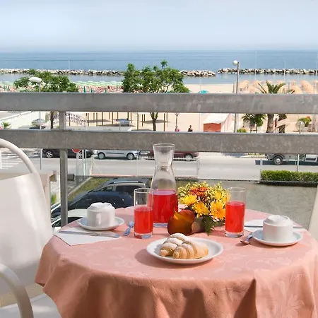 Ciondolo D'oro Hotel