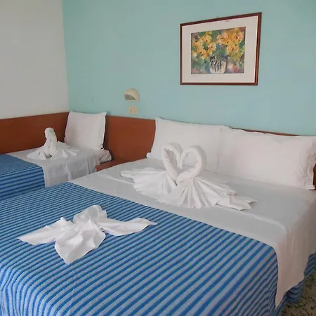 Edy Hotel 2*