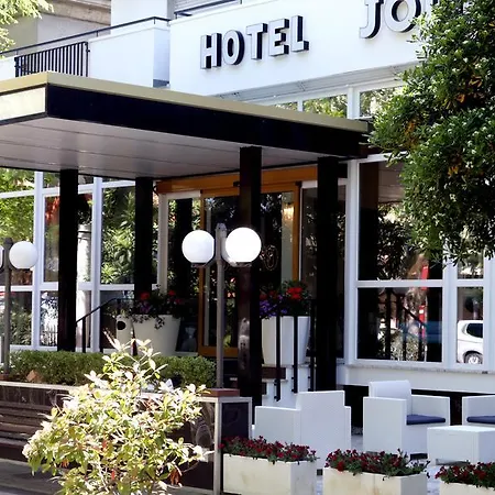 Hotell Jolie 3*