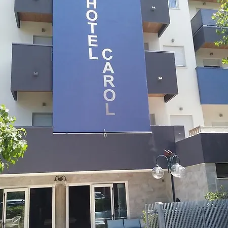 Hotel Carol