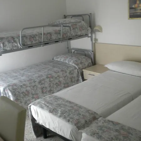 Hotel Nives 3*