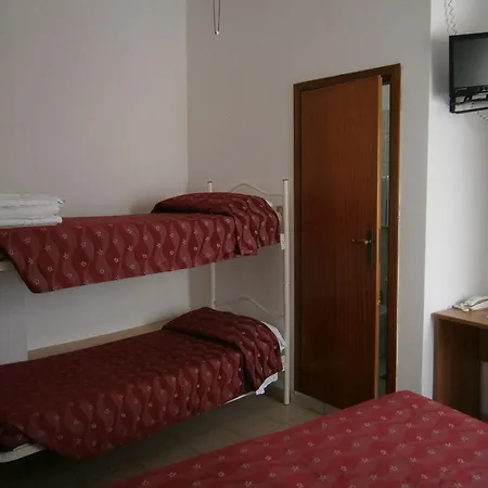 Goldene Rose Hotel 2*