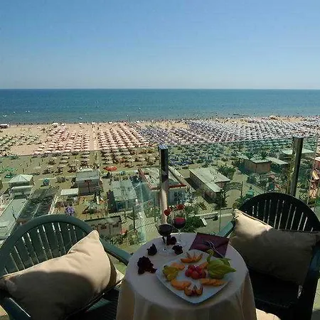 Hotel Regina Fronte Mare 3*