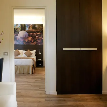 Life Hotel
