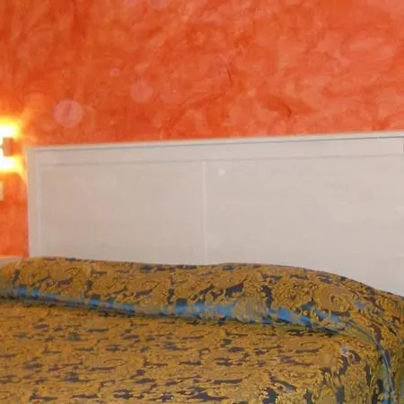Spring Hotel 3*