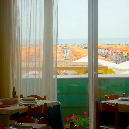 Cosmopolita Hotel 2*