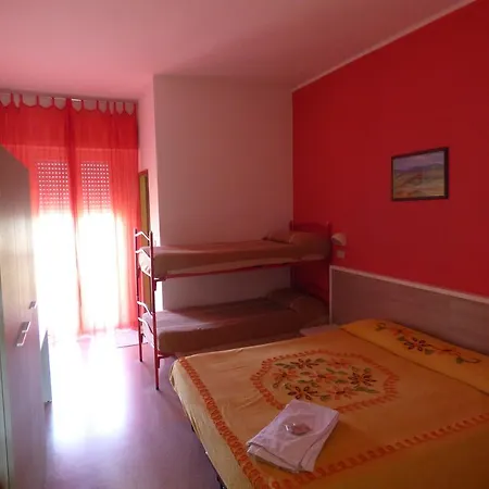 Consul Hotel 3*