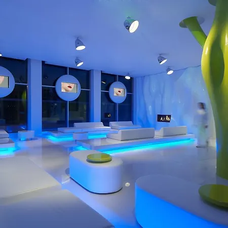 I-suite Hotel 5*