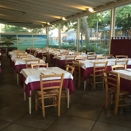 Hotel Alpen 3*