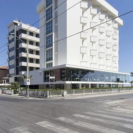Hotel Regina Fronte Mare