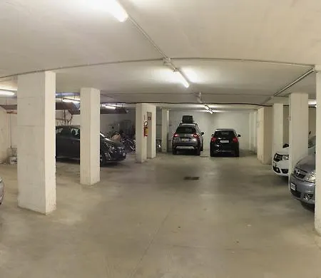Maryel Aparthotel 2*