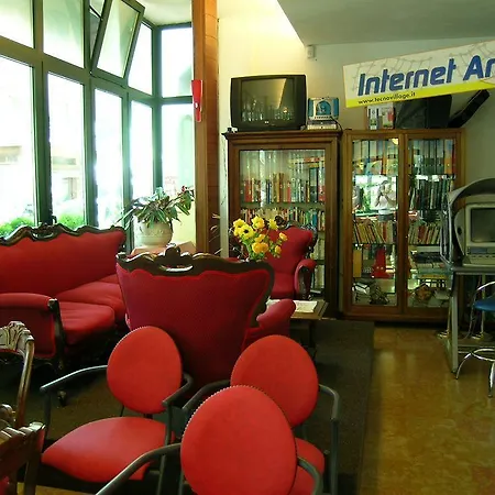 Dei Platani Hotell 3*