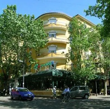 Dei Platani Hotell 3*