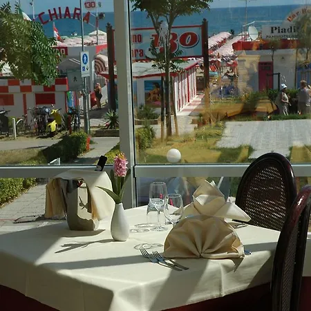 Hotel Regina Fronte Mare 3*