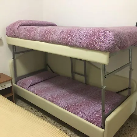 佩欧尼亚酒店 3*