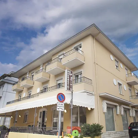 Perazzini Hotel 2*