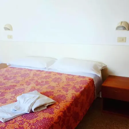 Hotel Moroni 2*
