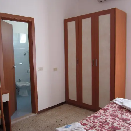 Moroni Hotel 2*