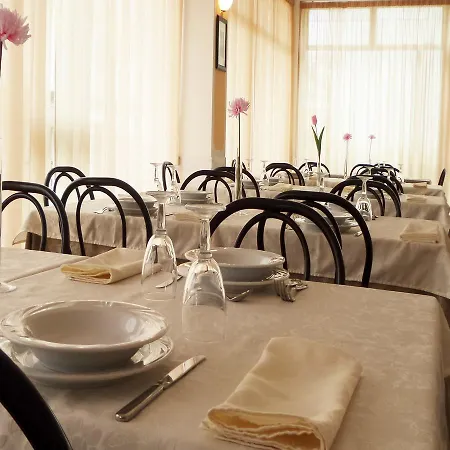 Eugenio Hotel