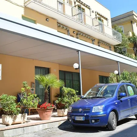 Giada 2* Rimini