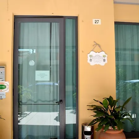Giada Hotel 2*