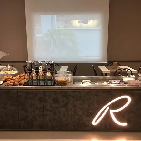 Ricci Hotel 2*