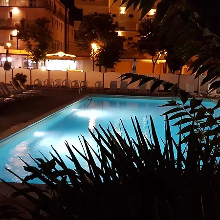 Hotel Corinna