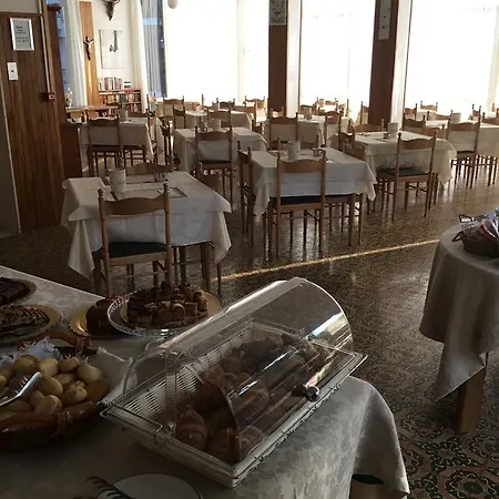 Hotel Hotel Mirella 2*